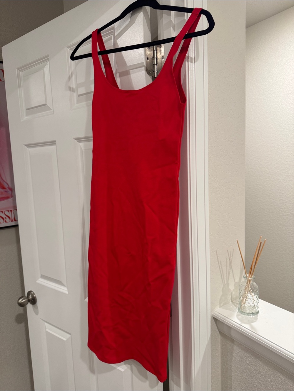 NWOT Forever 21 Red Sleeveless Scoop Neck Midi Dress